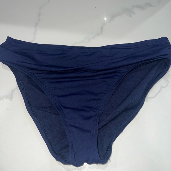 Navy Tommy Bahama Medium Tankini Set - Picture 8 of 10